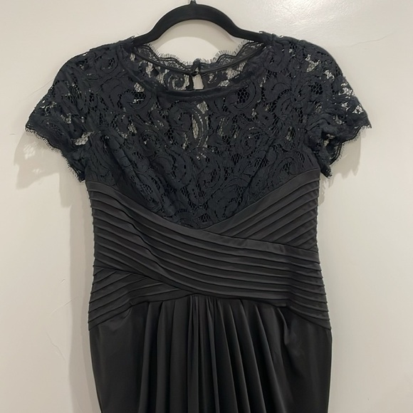 Adrianna Papell Formal Lace Black Gown Dress Size 2 - Picture 3 of 15